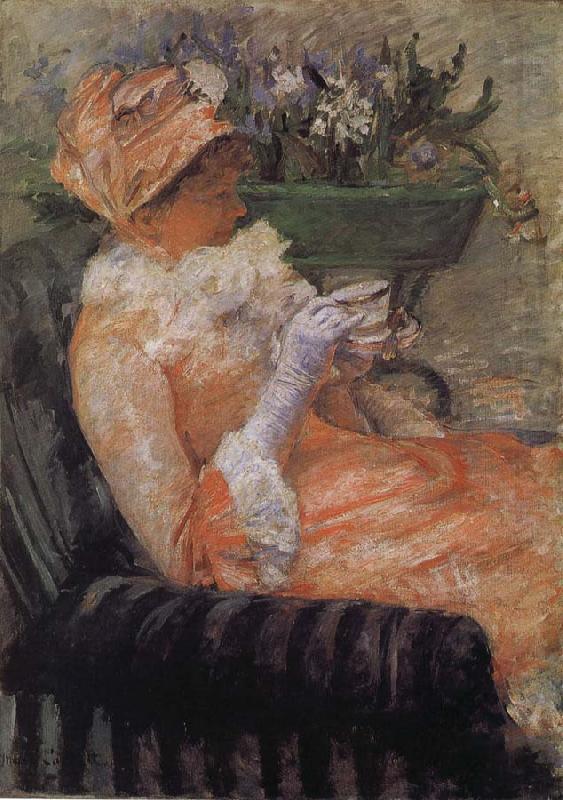 Mary Cassatt A cup of tea china oil painting image